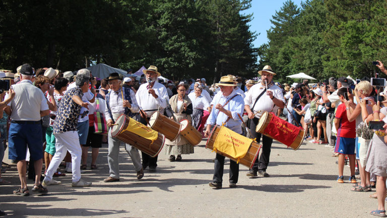 Groupe Li Cacharello Eygalieres